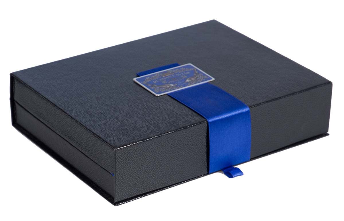 Подарочная коробка с клапаном на магните с атласным ложементом "Russian Caviar", черный, 255*190*60 мм